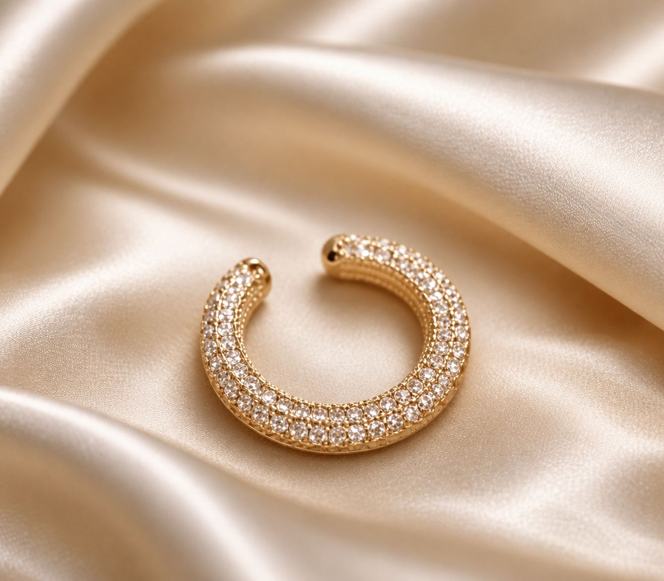 Diamond Curve Ear Cuff